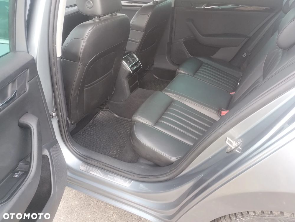 Skoda Superb 2.0 TDI DSG L&K - 13