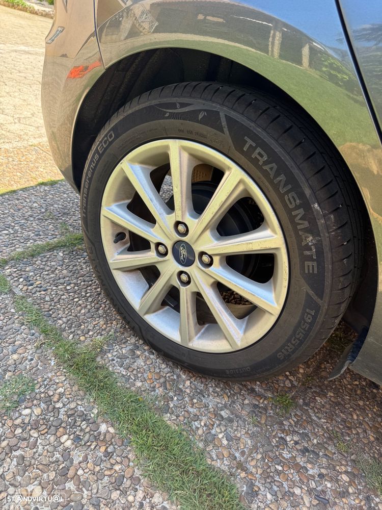 Ford Fiesta 1.0 EcoBoost Titanium - 17