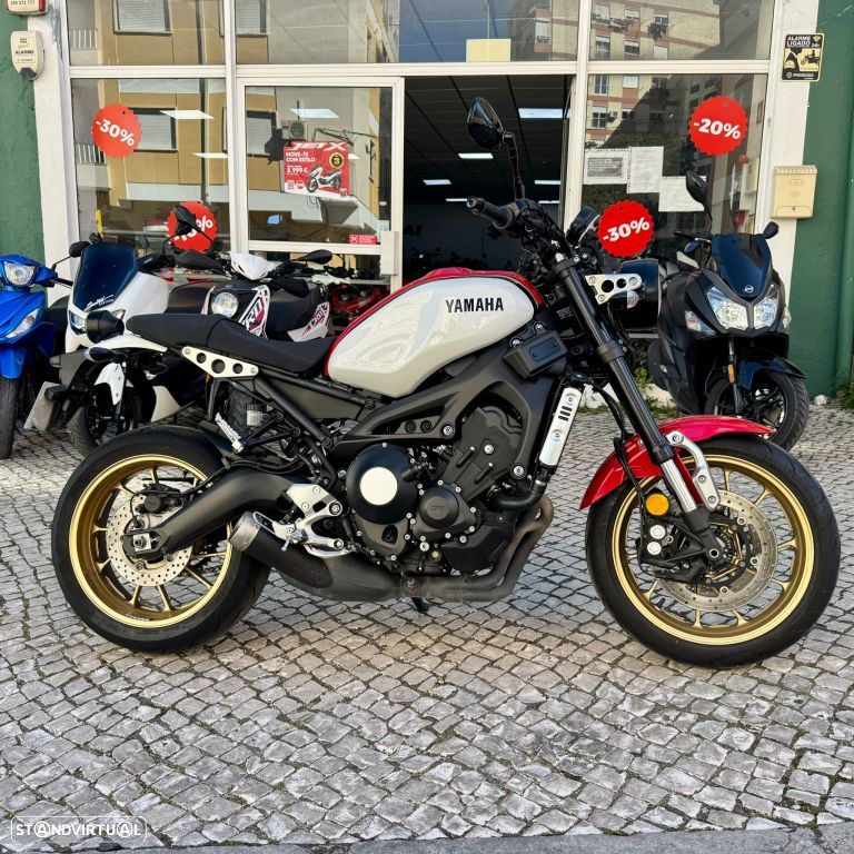 Yamaha XSR 900 - 8