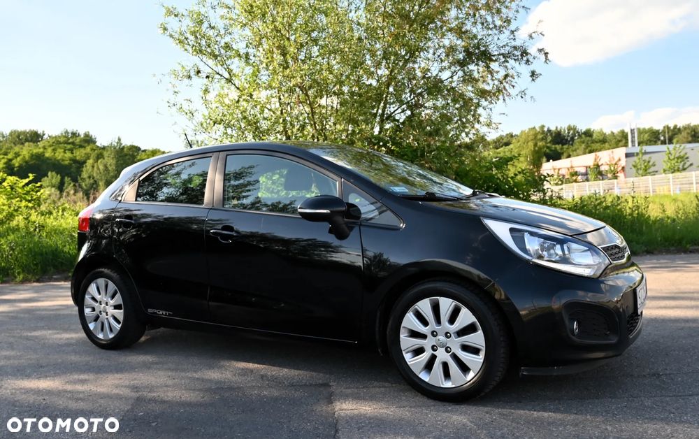 Kia Rio - 5