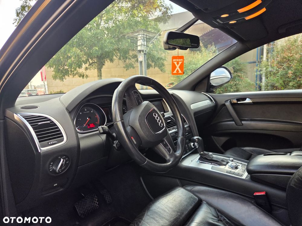 Audi Q7 - 8