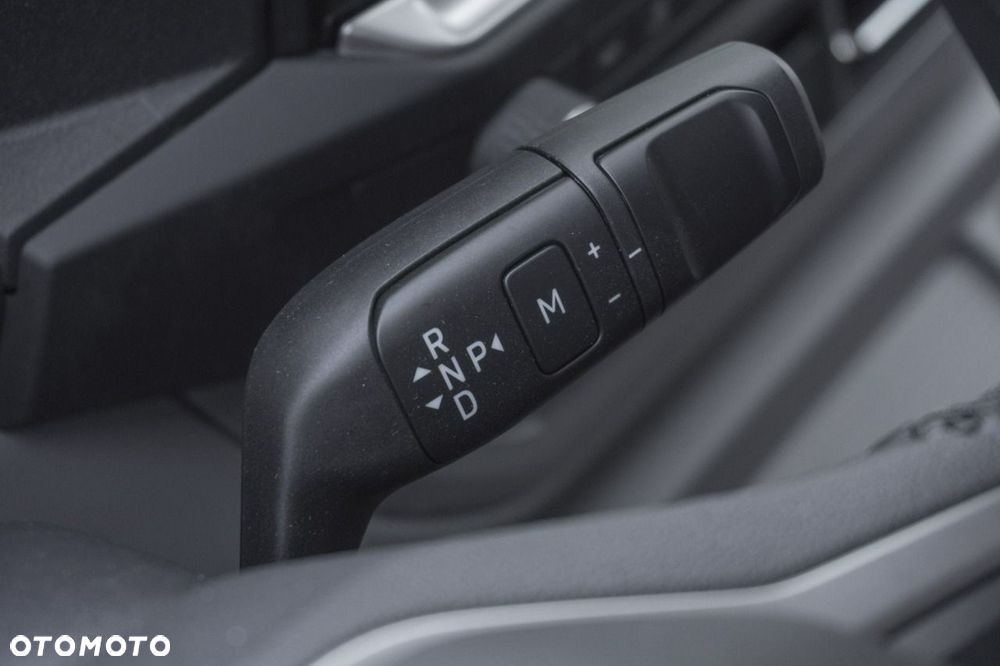 Volkswagen Caravelle - 13