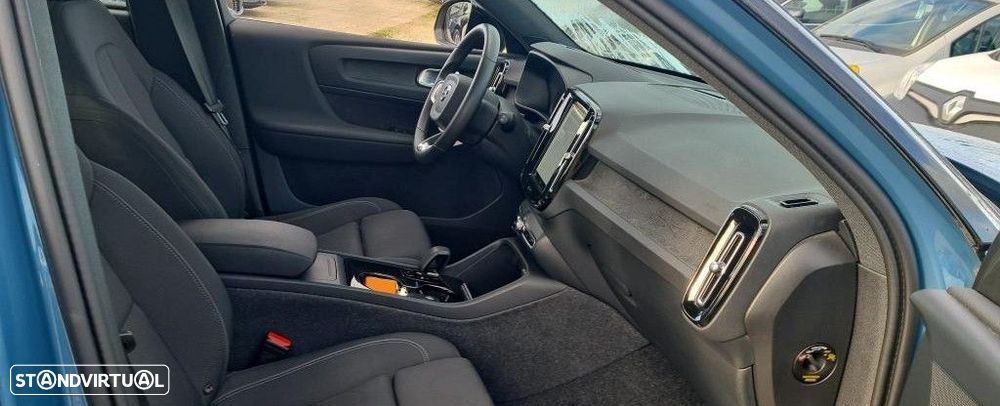 Volvo XC 40 Recharge Extended Range Plus - 9