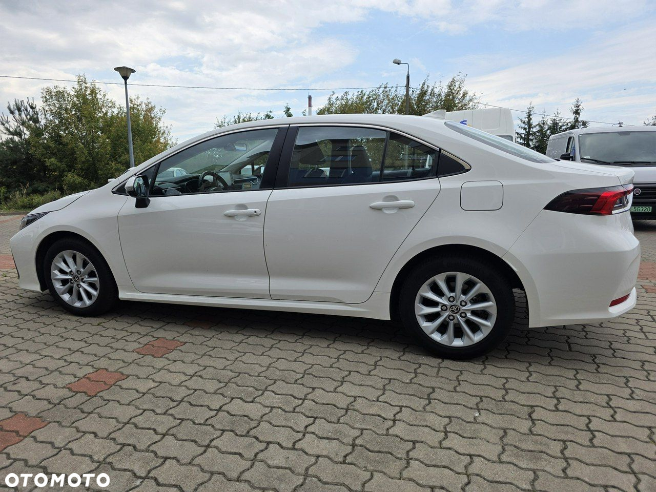 Toyota Corolla - 13