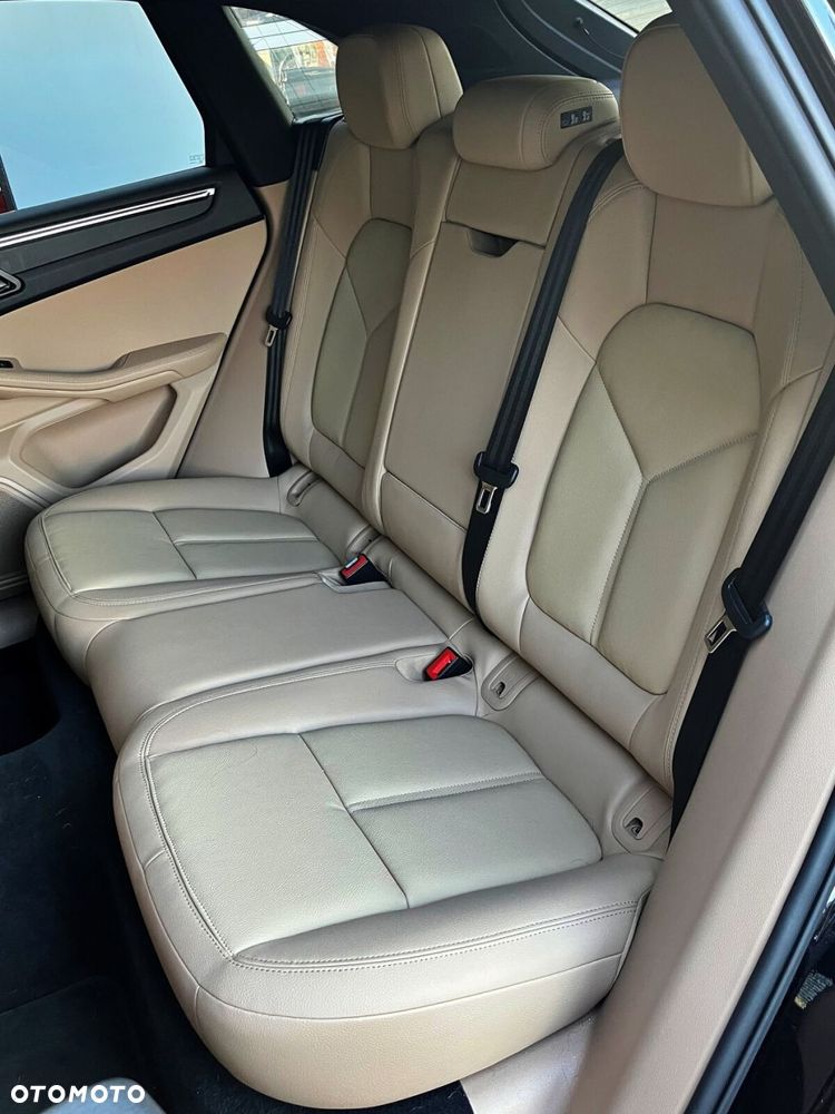 Porsche Macan - 20