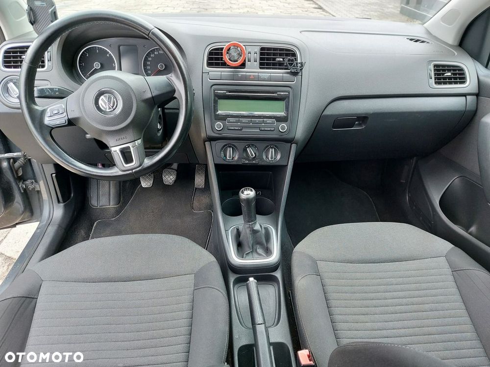 Volkswagen Polo - 9