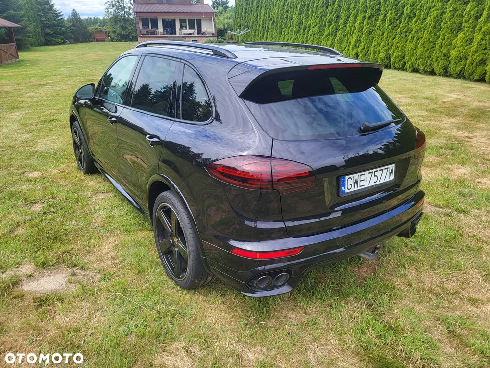 Porsche Cayenne Platinum Edition - 22