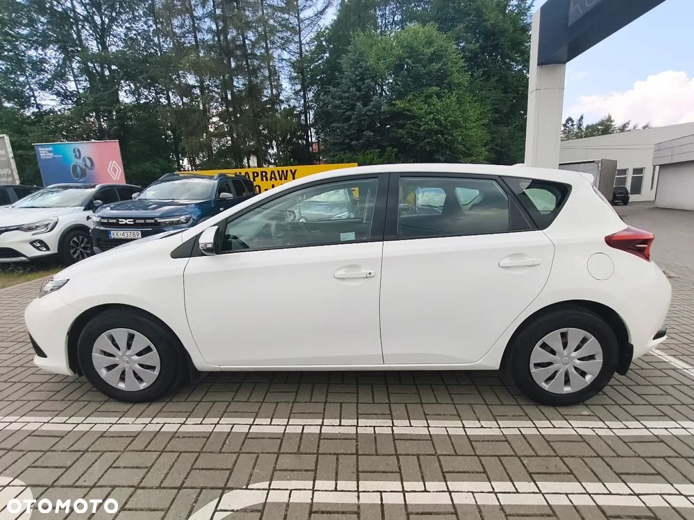 Toyota Auris 1.33 VVT-i Active - 4