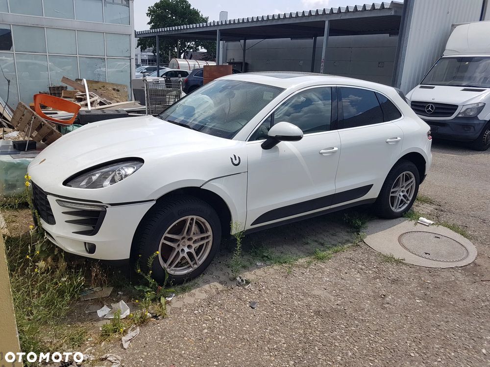 Porsche Macan S - 15