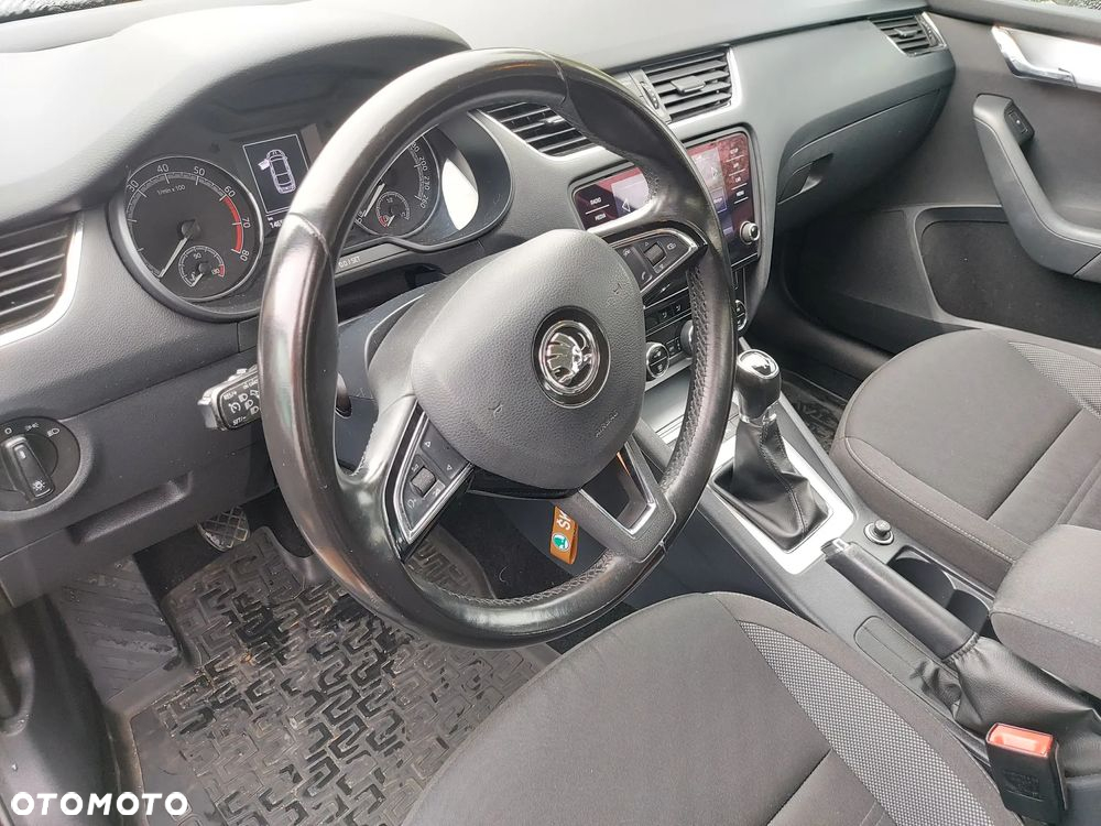 Skoda Octavia 1.4 TSI Ambition - 4