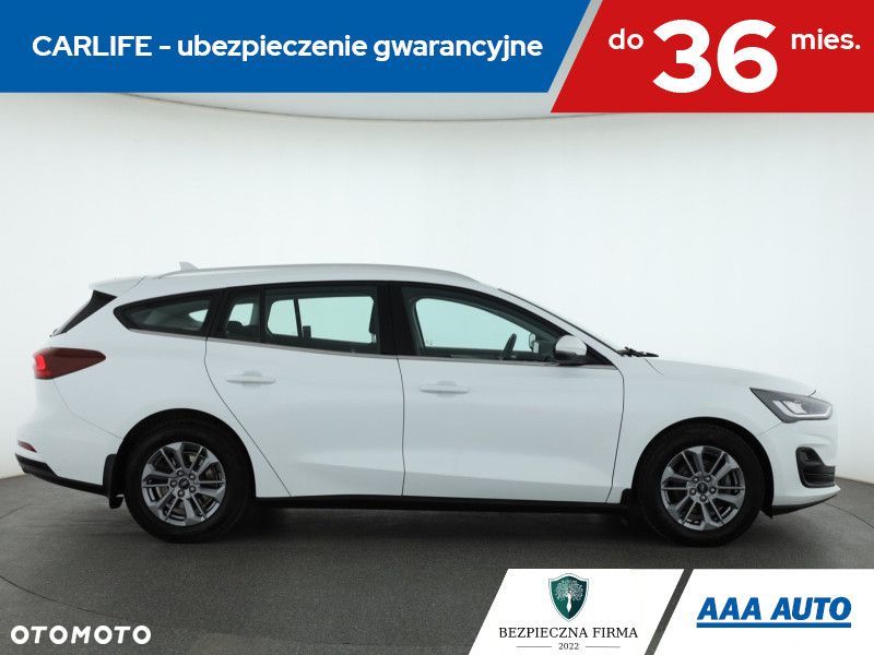 Ford Focus SW - 8