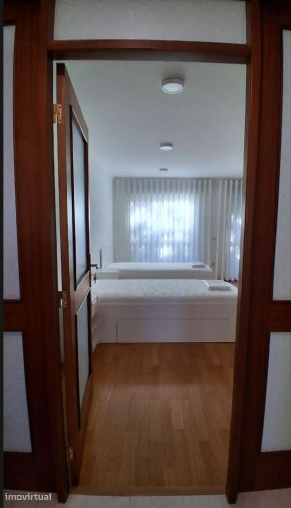 Quarto - localizado em Paranhos Porto - Grande imagem: 3/16