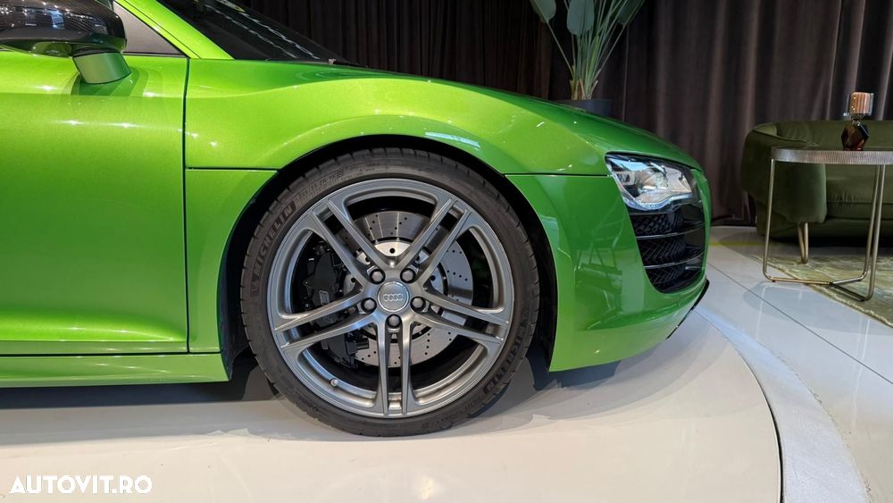 Audi R8 5.2 FSI Quattro R-Tronic - 4