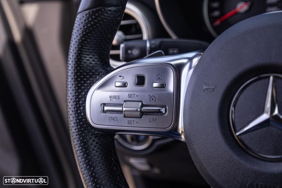 Mercedes-Benz GLC 300 e Coupe 4Matic - 38