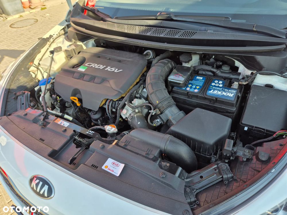 Kia Ceed 1.6 CRDi 128 Platinum Edition - 38