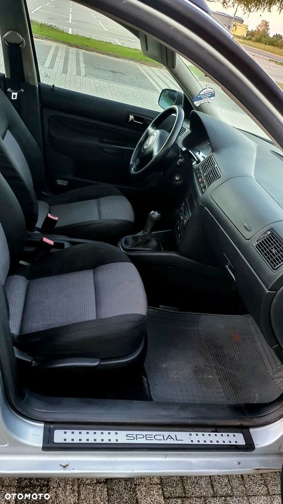 Volkswagen Golf - 14