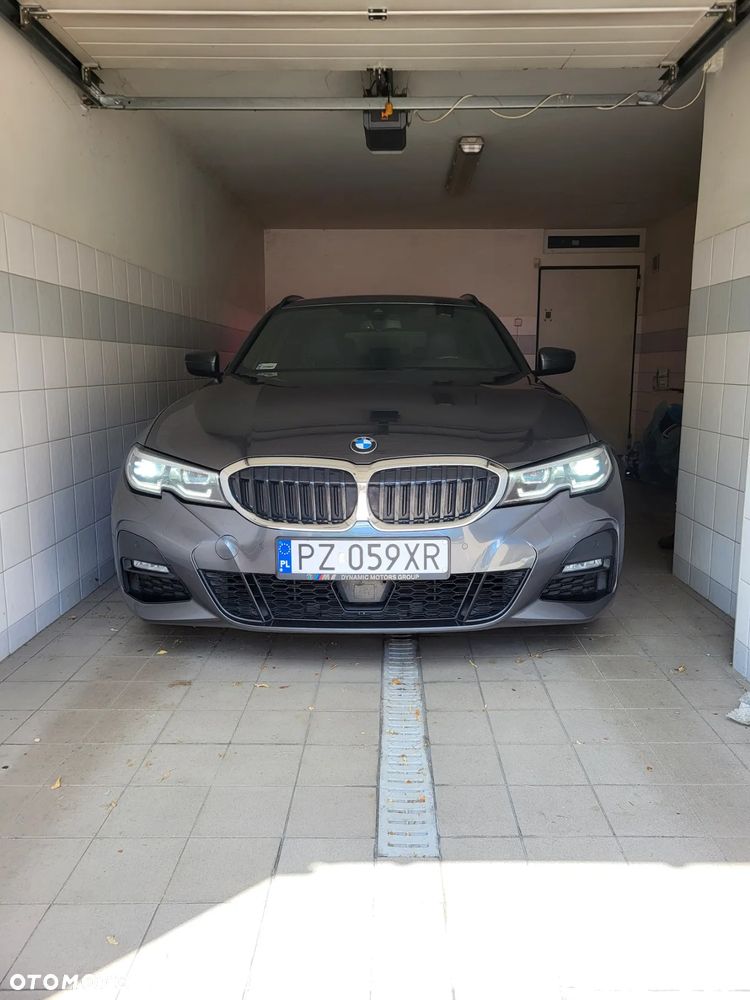 BMW Seria 3 320d M Sport - 11