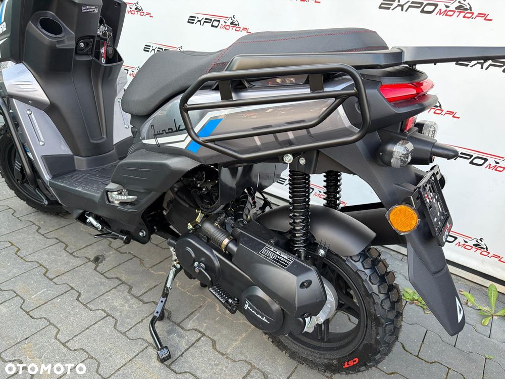 Junak Inny - 10