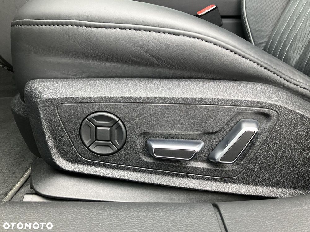 Audi A6 Allroad - 12