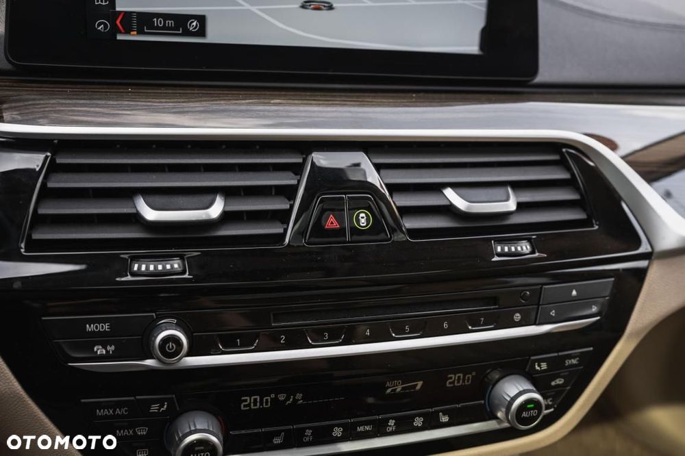 BMW Seria 5 - 17