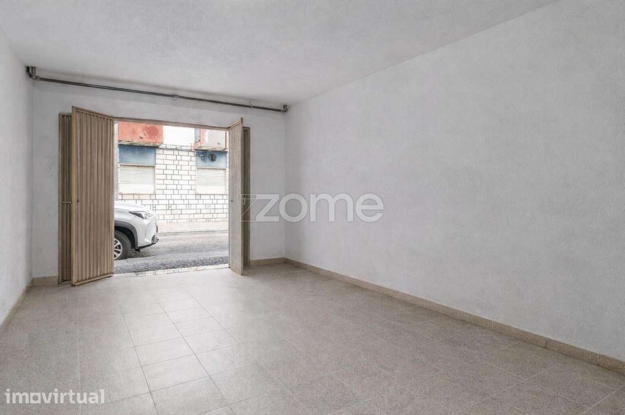 Moradia térrea renovada em Alhos Vedros - Grande imagem: 4/23