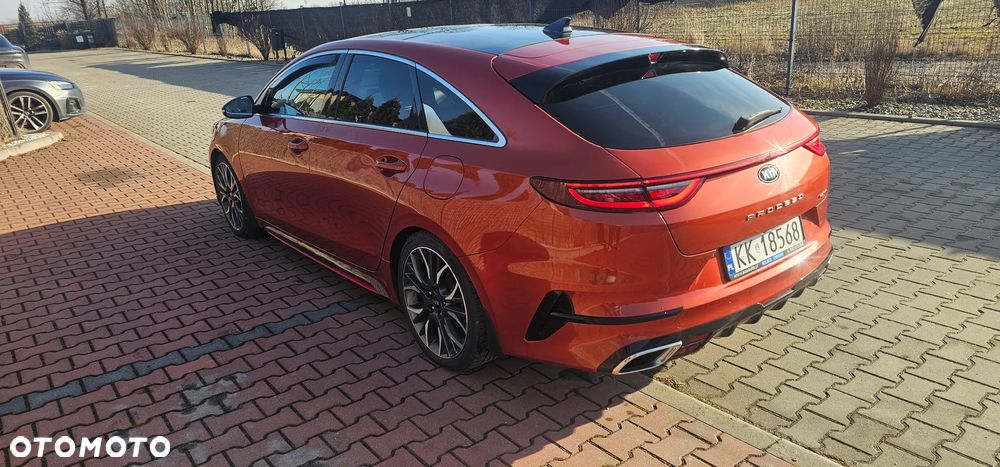 Kia ProCeed 1.6 T-GDI GT DCT - 4