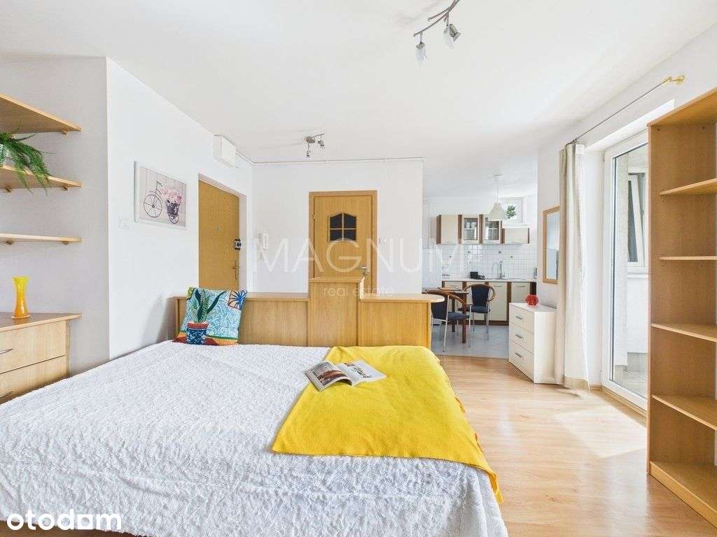 Przestronna kawalerka z dużym balkonem od zaraz! - Pełny obrazek: 4/10