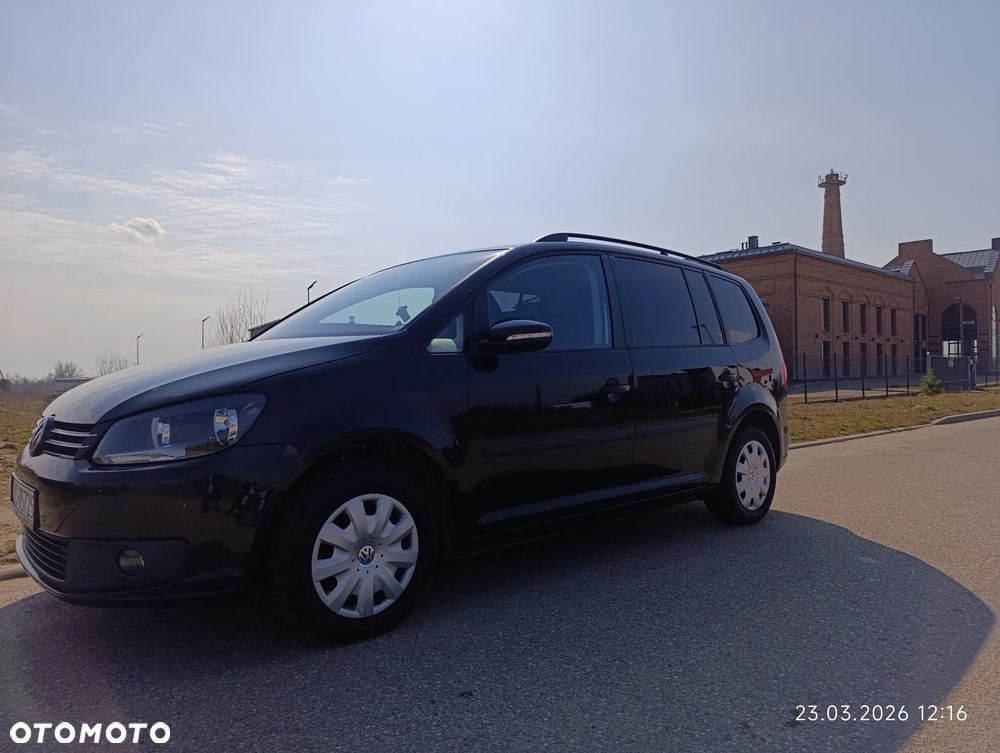 Volkswagen Touran - 19