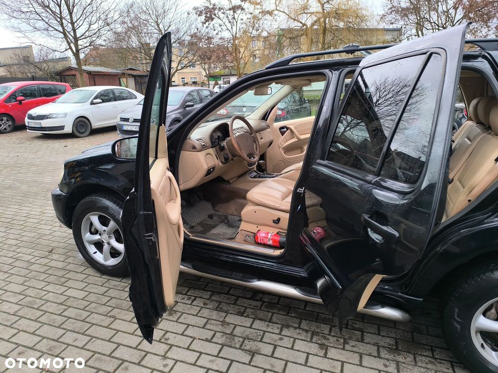 Mercedes-Benz ML - 15