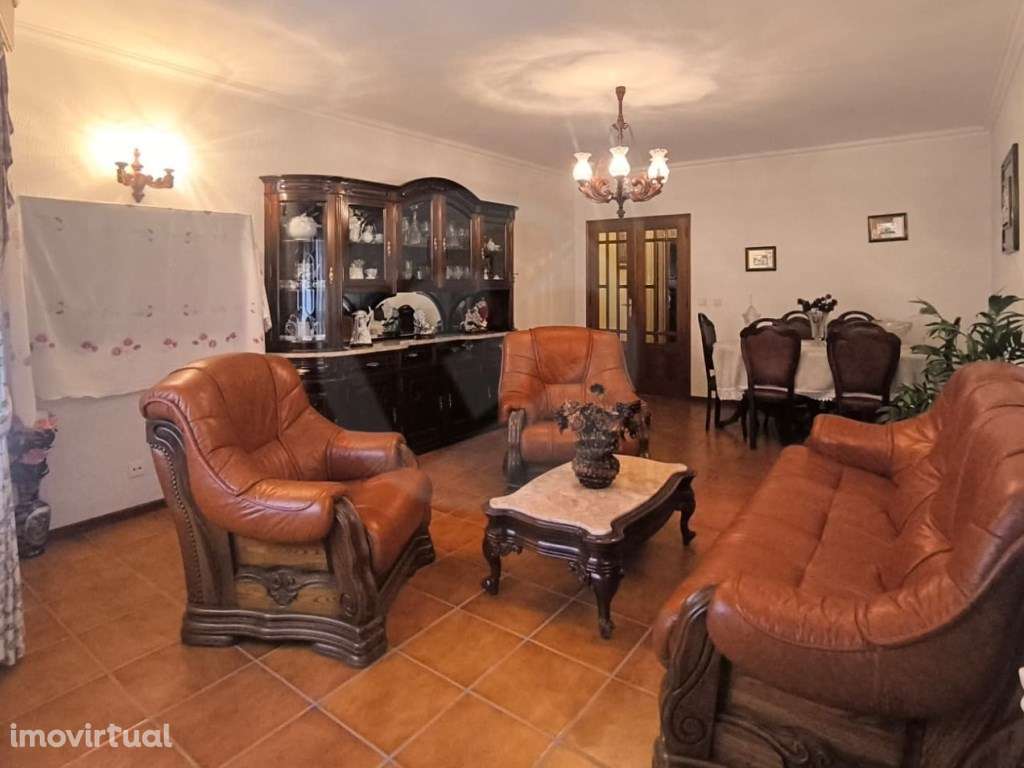 Apartamento T2 em prédio na 1ª Linha de Mar - Grande imagem: 3/35