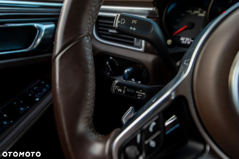 Porsche Macan GTS - 28