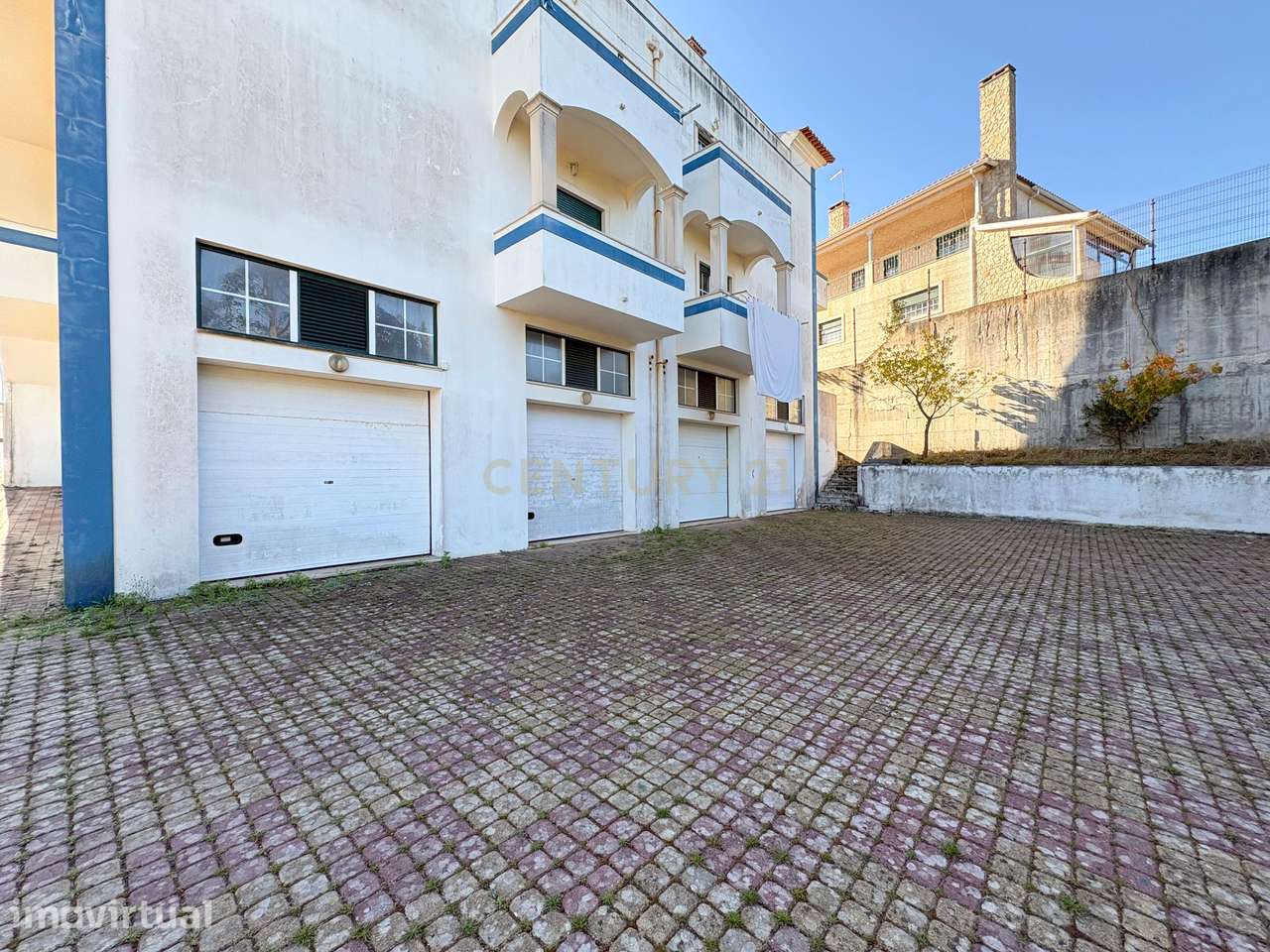 Apartamento duplex T2+1 em Salir do Porto - Grande imagem: 3/33