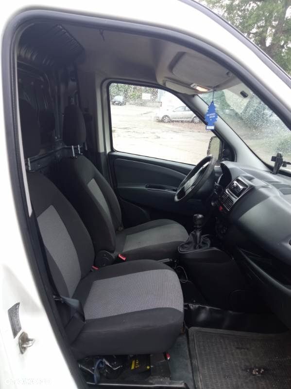 Fiat Doblo - 8
