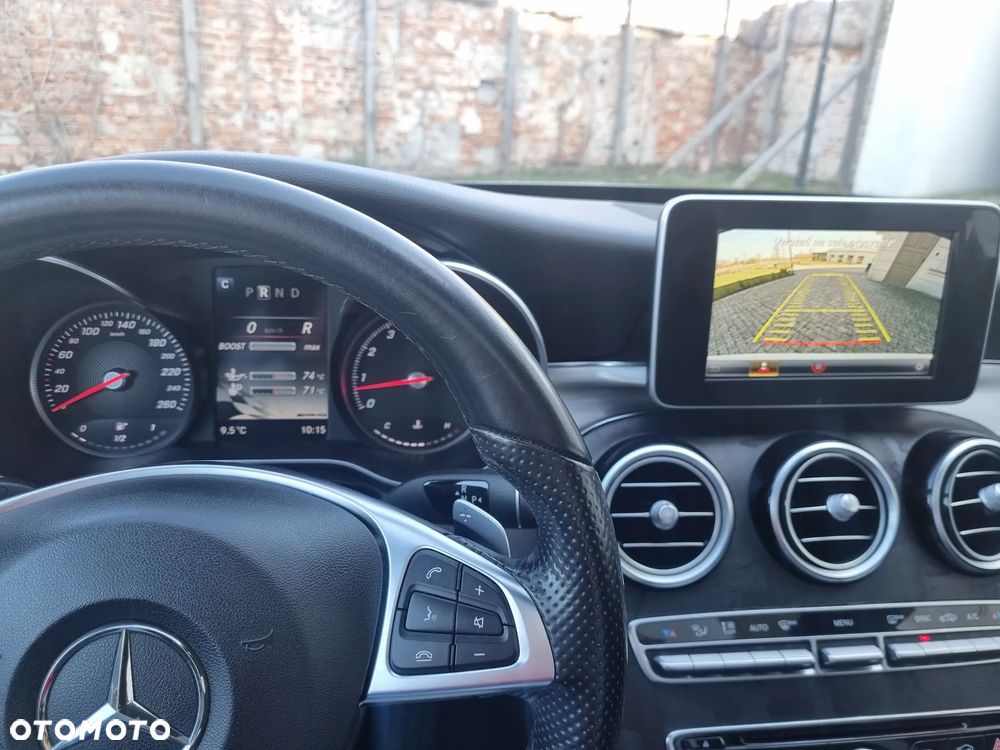 Mercedes-Benz Klasa C 300 9G-TRONIC - 8