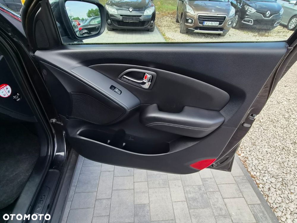 Hyundai ix35 1.6 2WD blue Style - 14