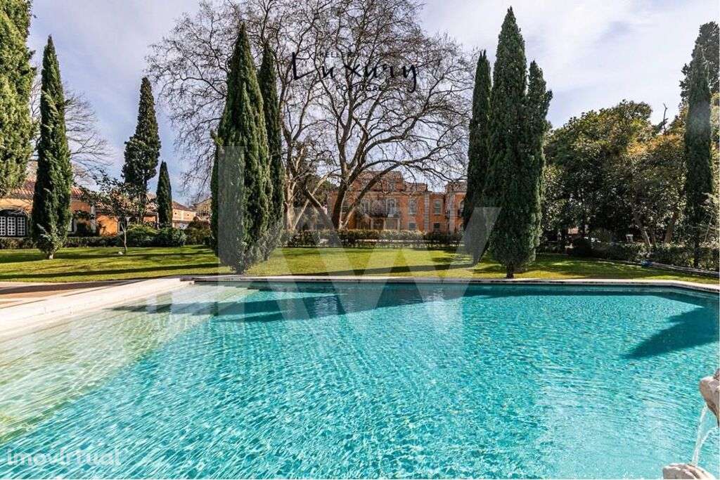 Palácio considerado Residência Real, pertença de D João V - Grande imagem: 4/57