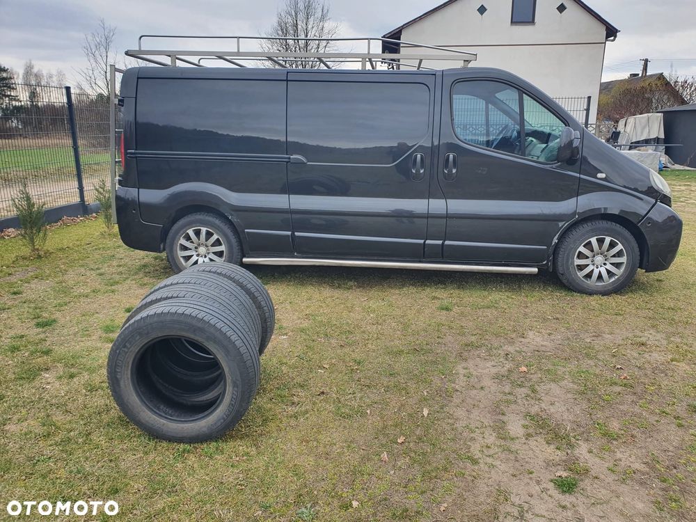 Opel Vivaro - 11