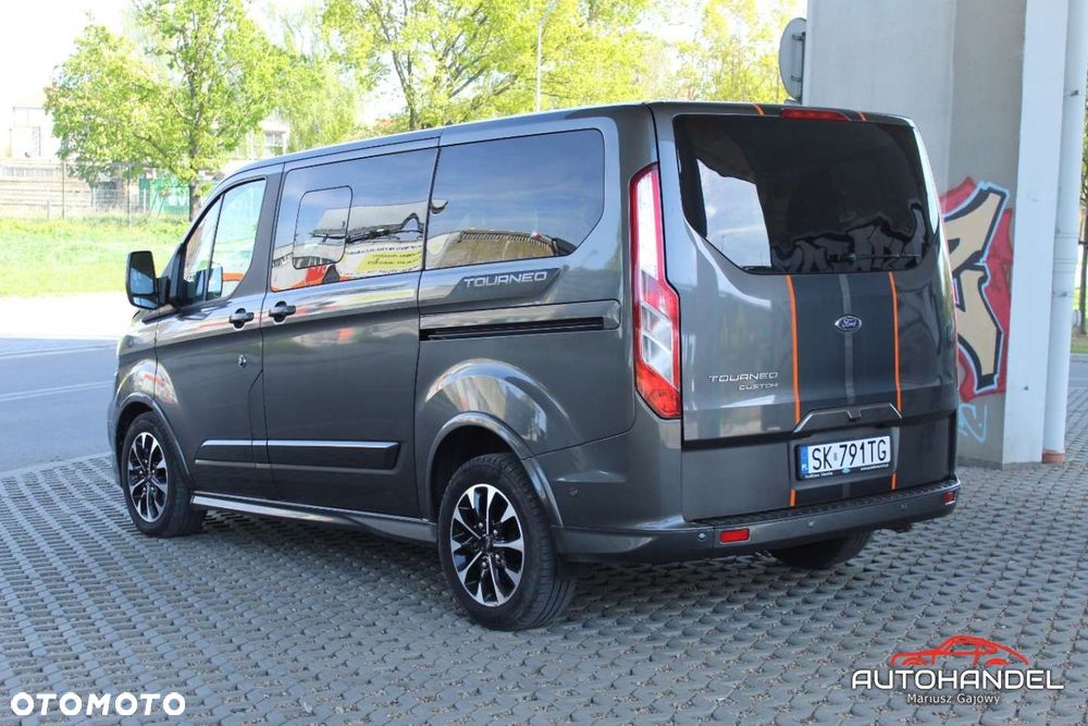 Ford Tourneo Custom - 5