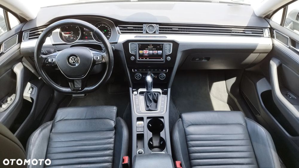 Volkswagen Passat Variant 2.0 TDI SCR DSG Comfortline - 31