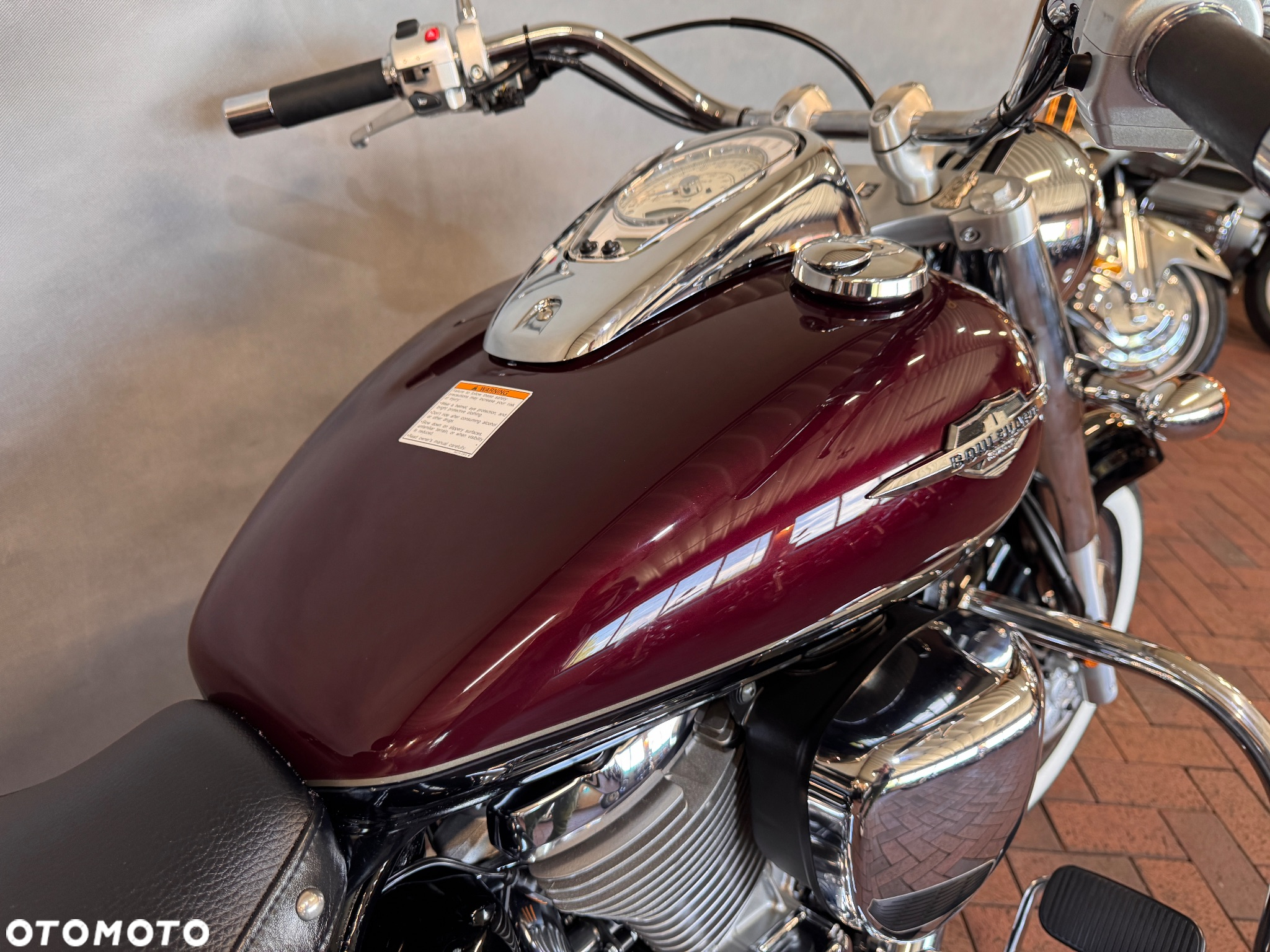 Suzuki VL 800 Volusia - Boulevard C50 - 11
