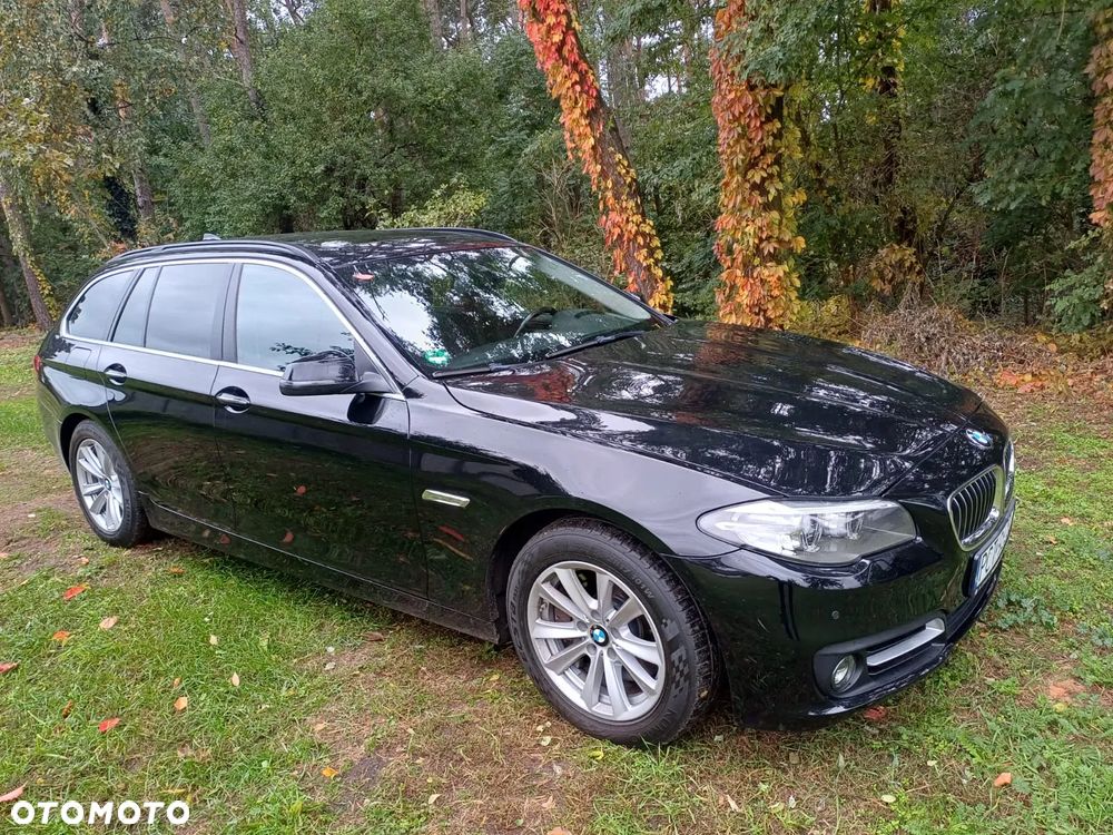 BMW Seria 5 525d Touring Sport-Aut - 14
