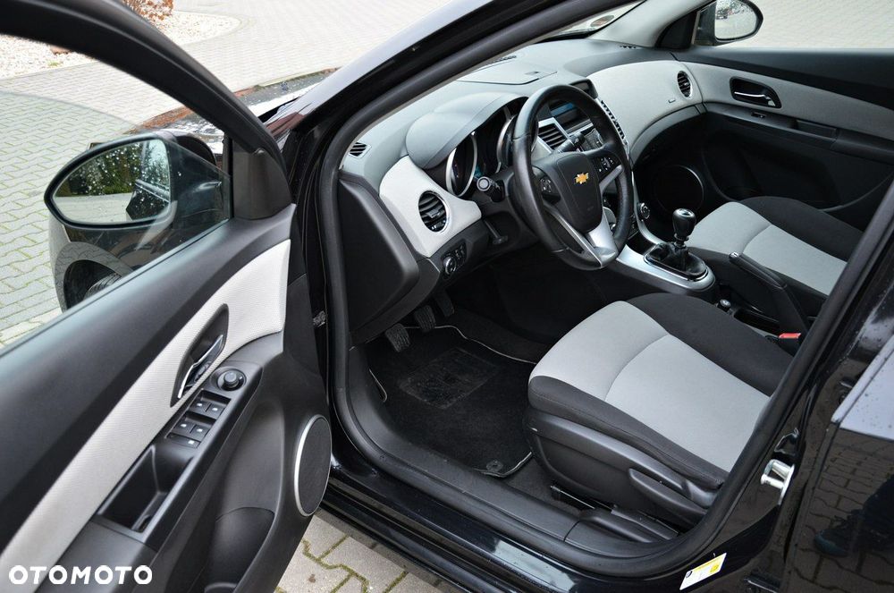 Chevrolet Cruze 1.6 LS - 7