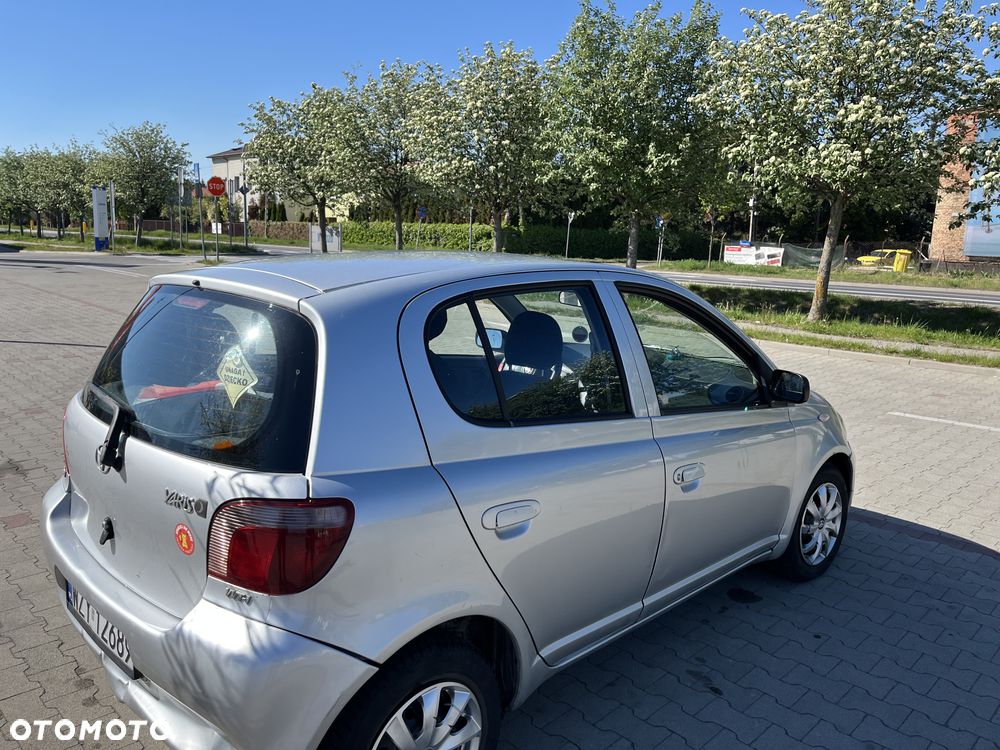 Toyota Yaris 1.3 Luna - 8