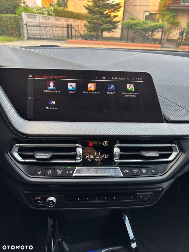 BMW Seria 2 218i - 15