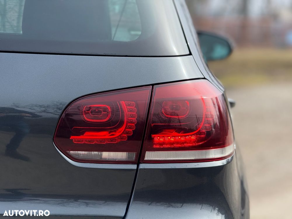 Volkswagen Golf 2.0 GTI DSG Edition 35 - 26