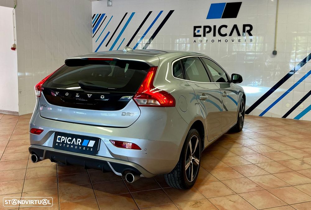 Volvo V40 2.0 D2 R-Design Momentum - 15