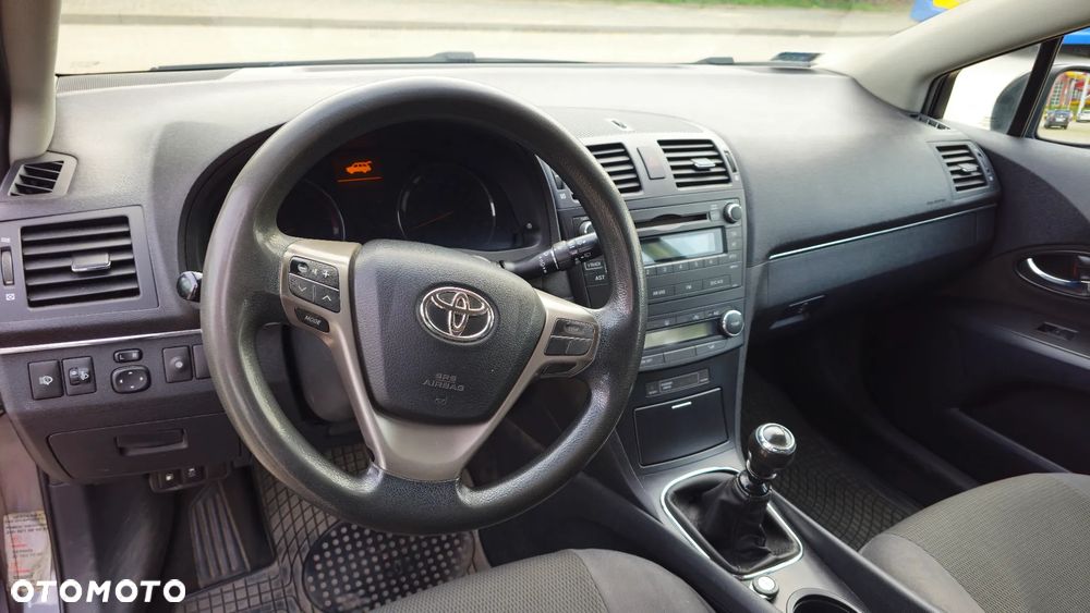 Toyota Avensis 2.0 D-4D 2010 - 7
