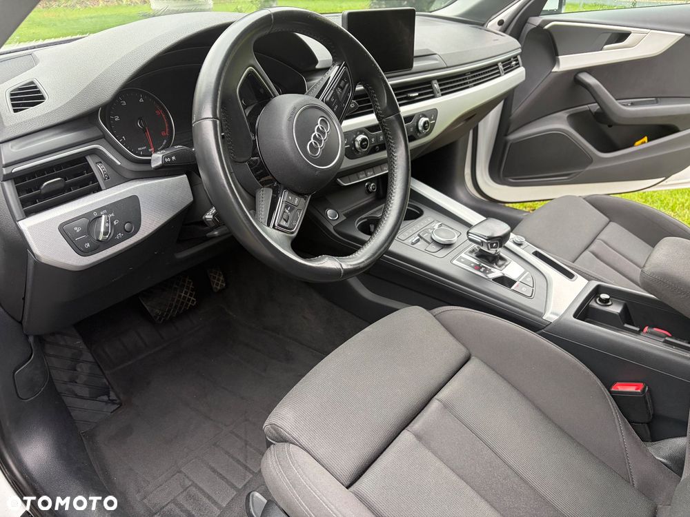 Audi A4 Avant - 11