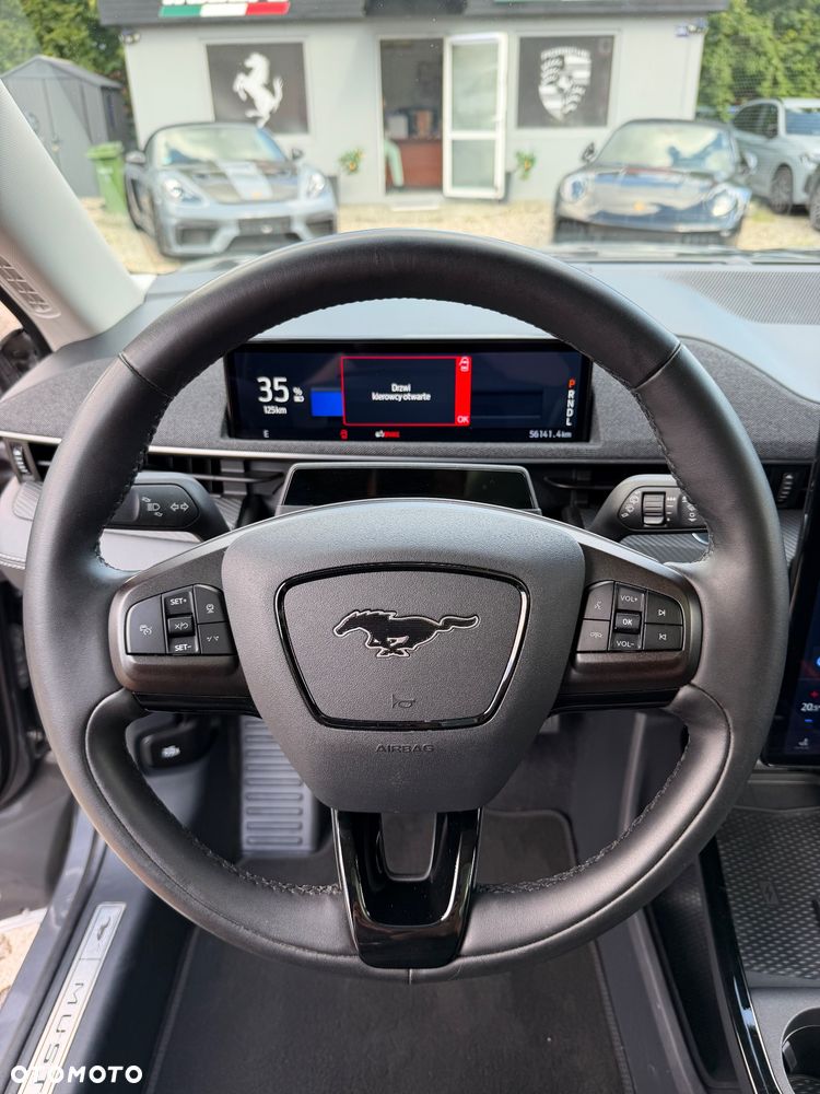 Ford Mustang Mach-E 98kWh AWD Premium - 19