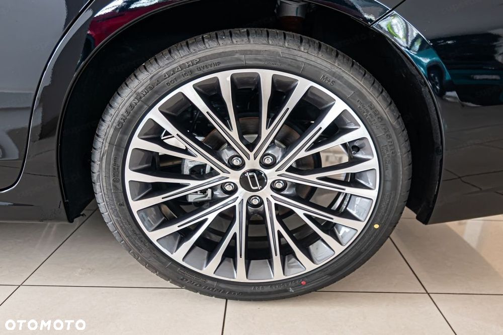 Bestune B70 2.0T Elegance - 20